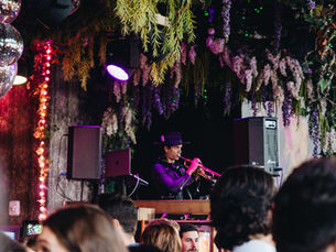 The Power of Live Instruments in Hybrid DJ Bands