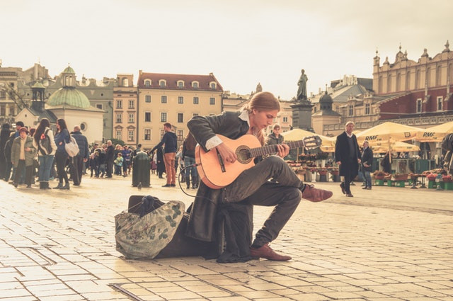 Music Against Borders Wants Your Instruments For Refugees