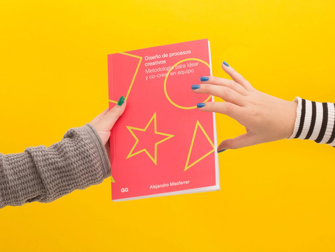 foto_libro_triggers_typeform-original.jpeg