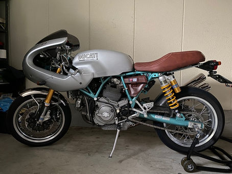 DUCATI ポールスマート