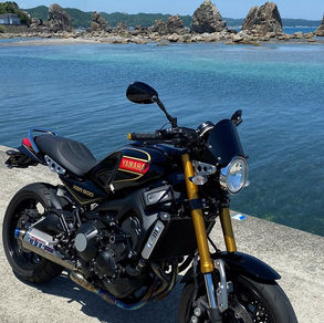 YAMAHA XSR900