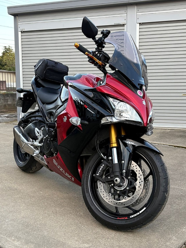 GSX-S1000F SUZUKI 純正 アンコ抜き加工 フロントシート メインシート