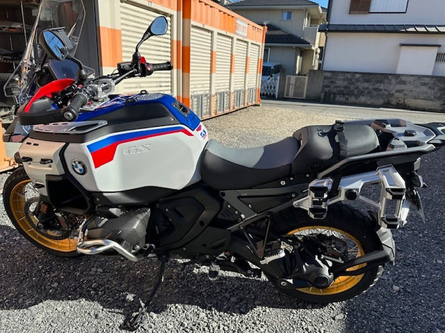 BMW R1200RS純正シート　希少な アンコ増し仕様 BMW R1200RS純正シート 希少な アンコ増し仕様 - メルカリ