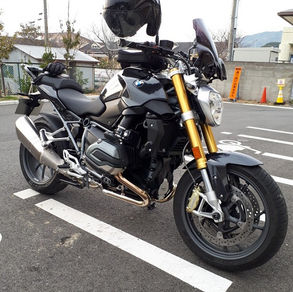BMW R1200R