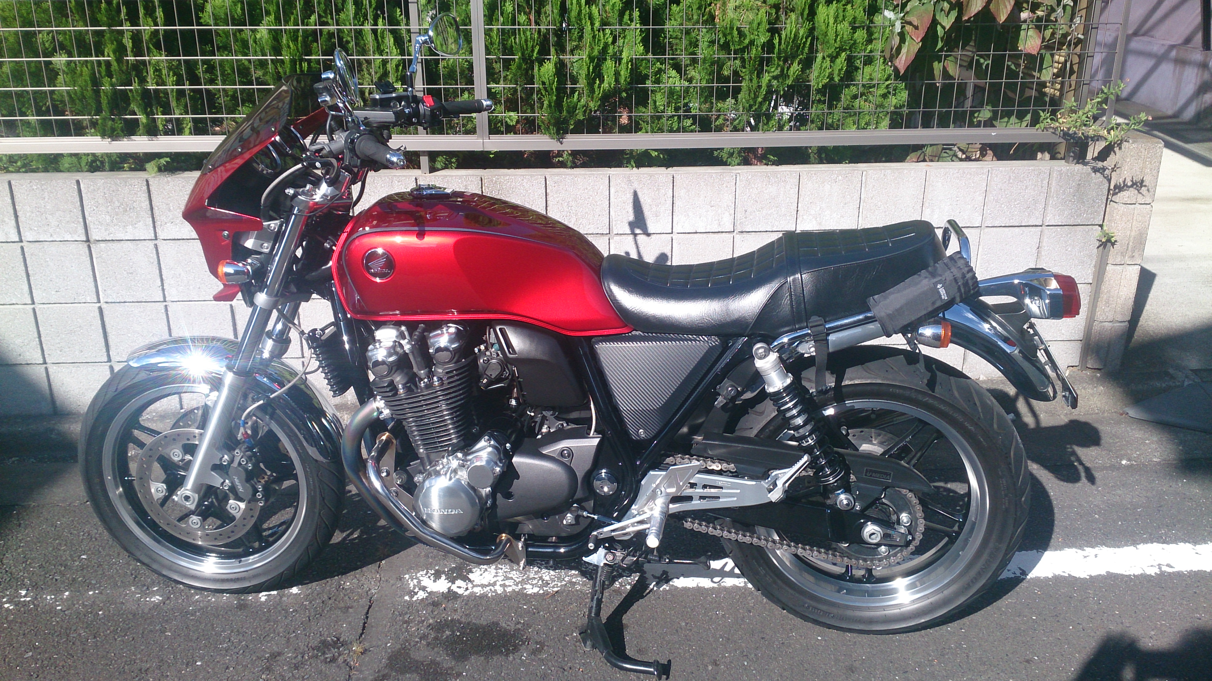 cb1100_e