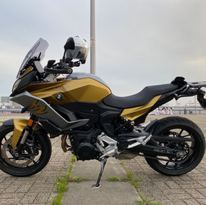 BMW F900XR