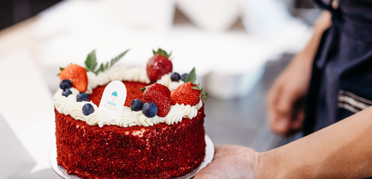 lidcombe shopping centre, strawberry cake, freshly crafted delights, cakes, food takeaway