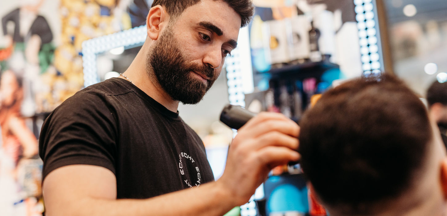 lidcombe shopping centre, barber cutting hair, hair care, hair salon, unique hair style, haircut, great salon experience, beauty and innovation, hair stylist, hair colour