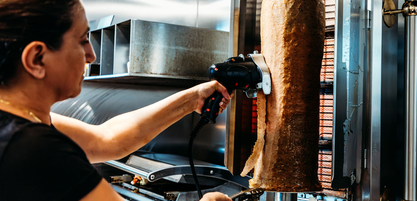 lidcombe shopping centre, lady slicing meat, kebabs, lamb shawarma, food takeaway, creamy hummus, juicy chicken