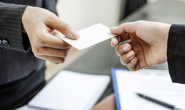 Card visit giám đốc giúp tạo ấn tượng chuyên nghiệp