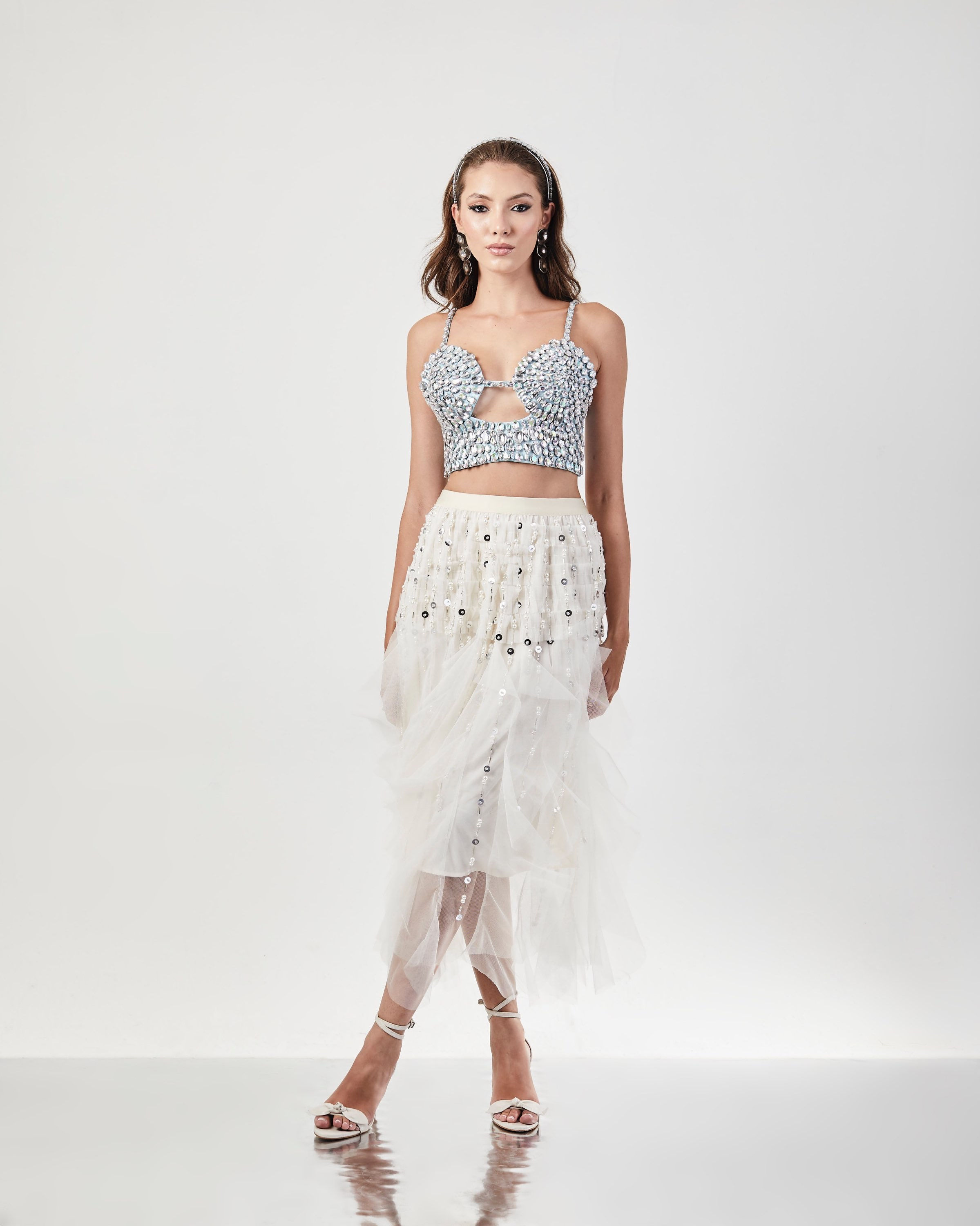 SAIA DE TULE BORDADA BELA OFF