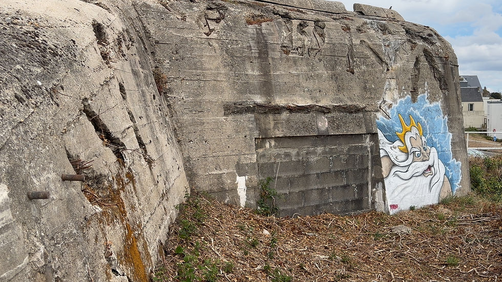 Gr20 Wn06 Granville R612 casemate. Copyright NormandyBunkers