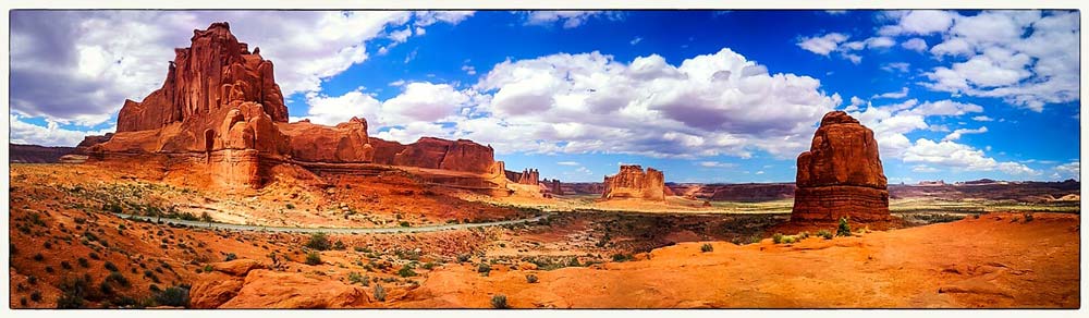 Arches NP Cell Phone Pano
