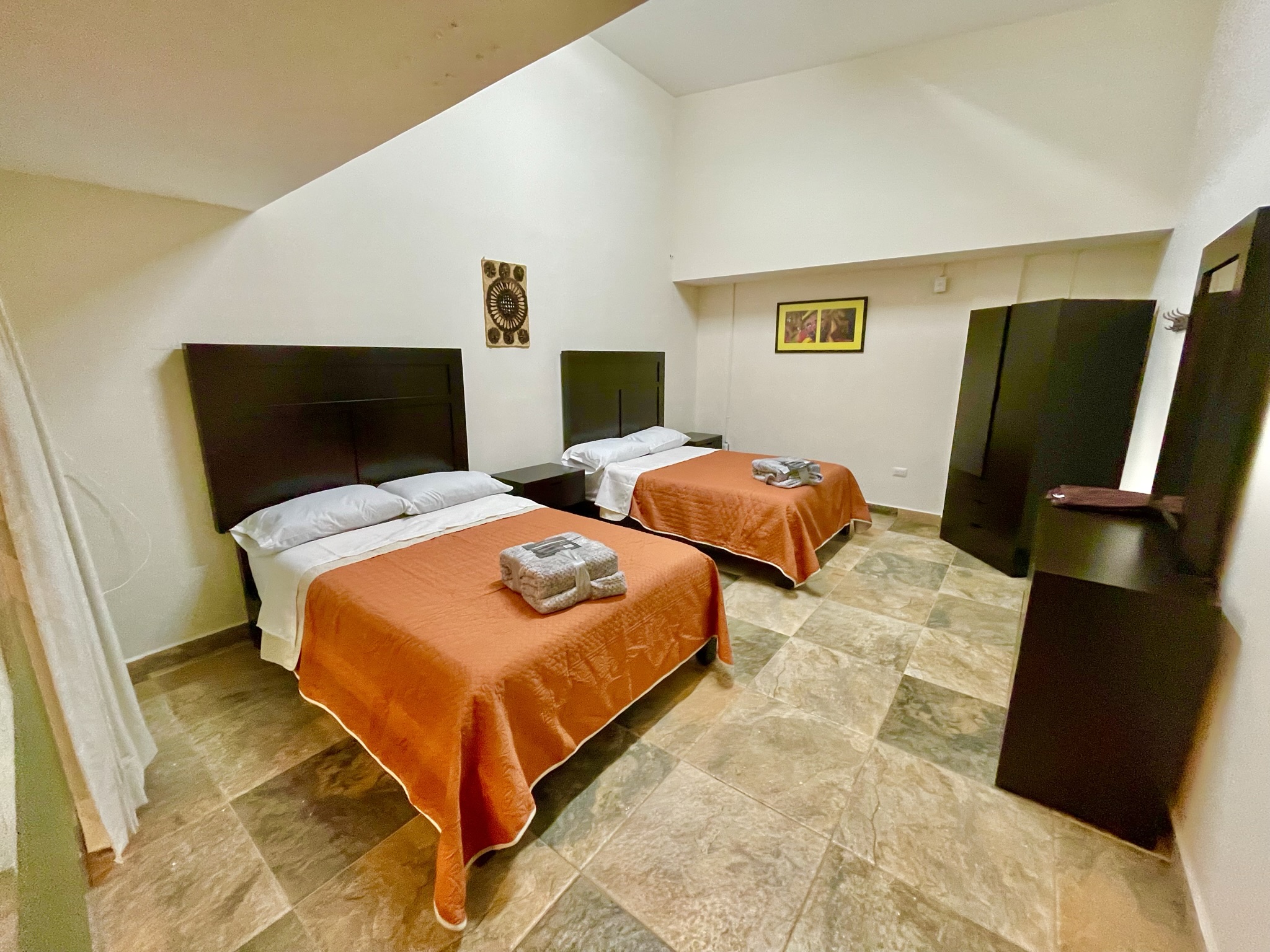 Room 2 Bed