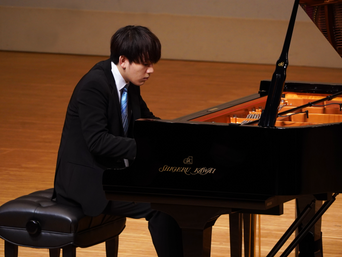 Masaya Kamei with KAWAI Piano