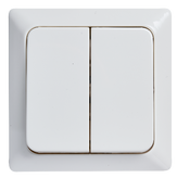 Tillverkade i halogenfri termoplast, skruvanslutning. Färg RAL 9016 Alpinvit. 16A/250V.

Strömbrytare, kron.
 75x65 mm. 5 SB.