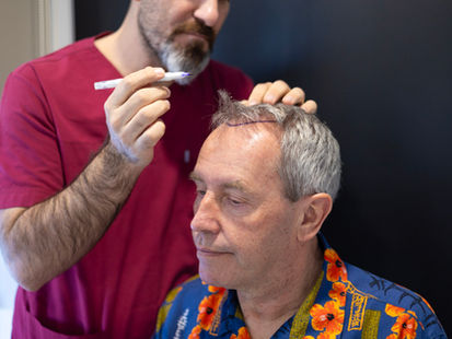 DHI vs FUE Saphir : comparaison des techniques de greffe de cheveux en Turquie