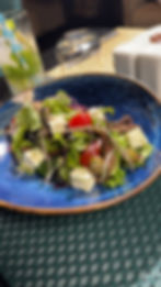 Salade grecque au filet de boeuf