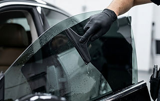 Car_window_tinting_installation_202607151130 (1).jpeg