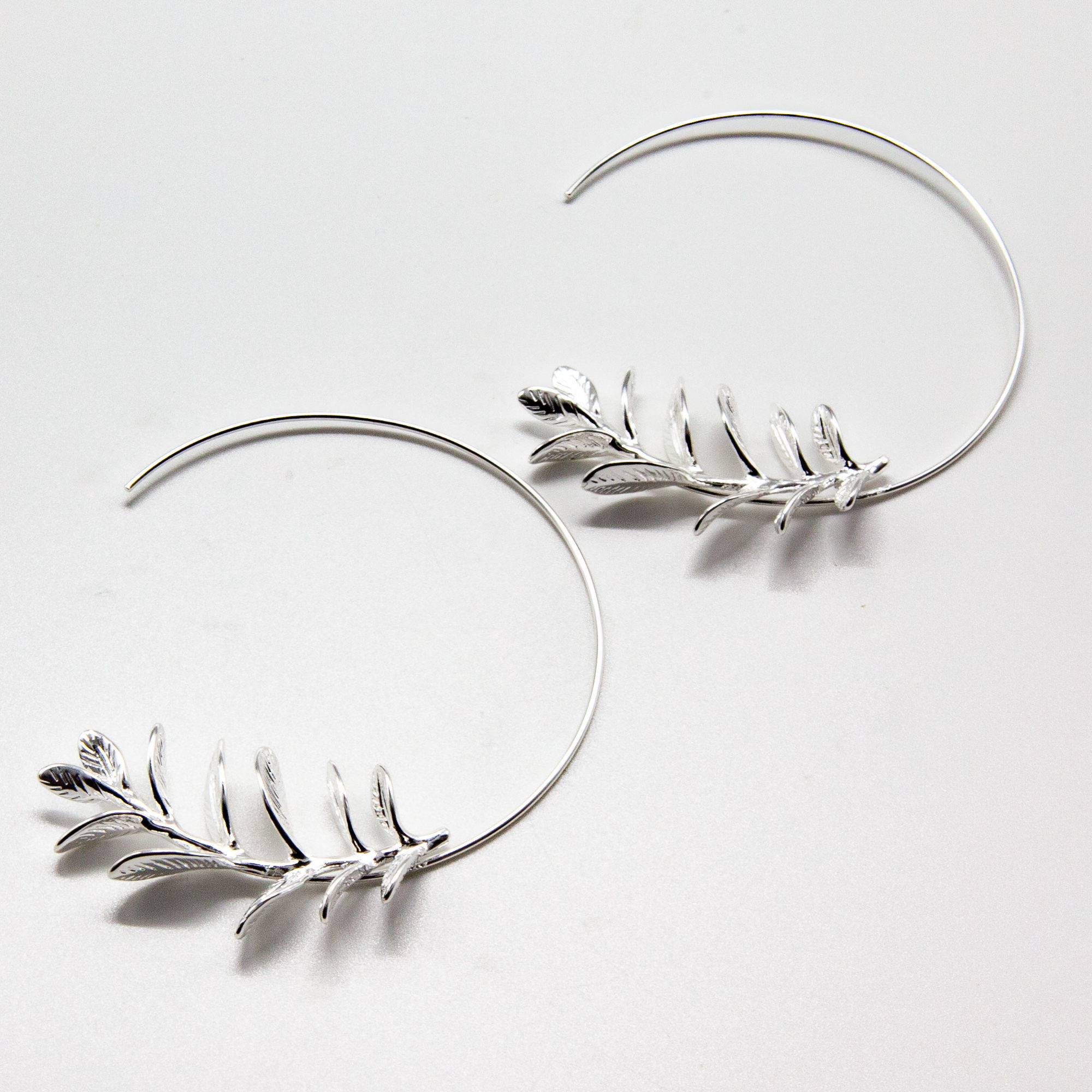 Lena | Boucles d'oreilles créoles argentées