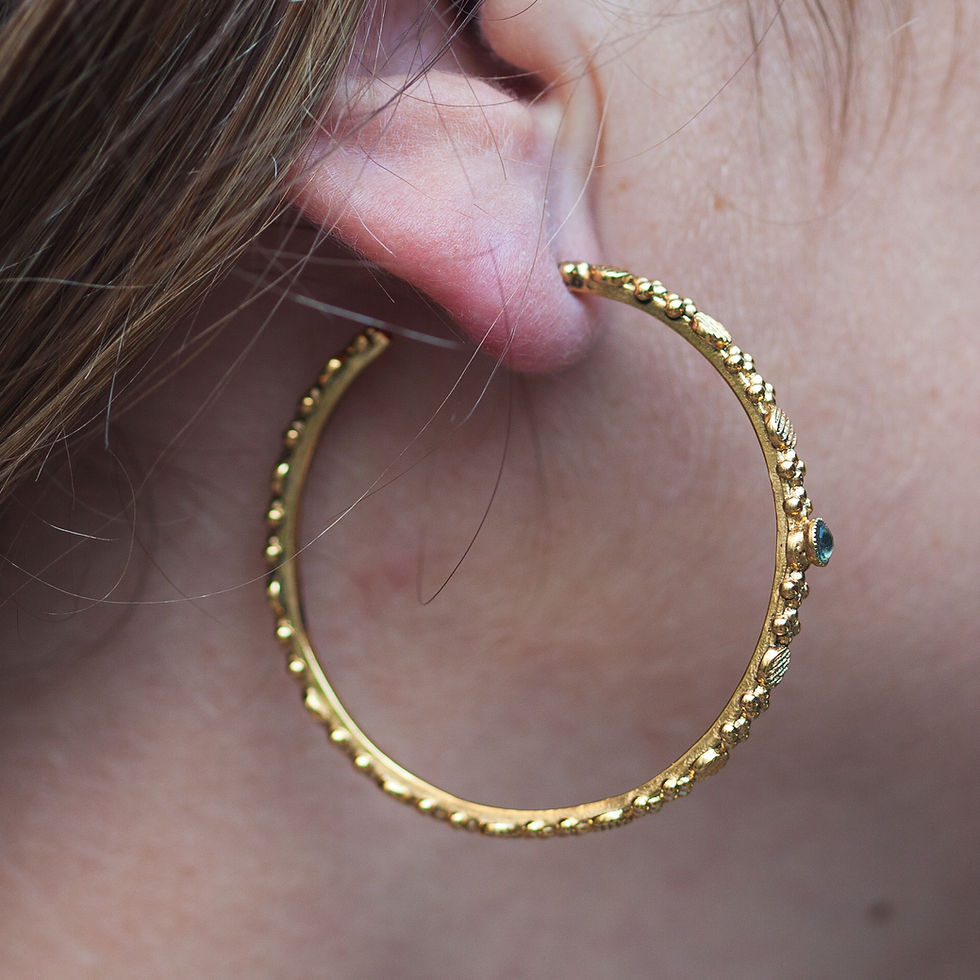 Miniature : boucles d'oreilles créoles bohème pierres naturelles - boucles d'oreilles bohèmes tourmaline bleue - the boho society