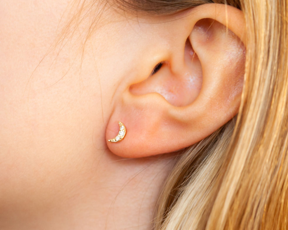 boucles d'oreilles lune or 14 carats et diamants - bijoux createur - bijoux boheme - boho chic - the boho society