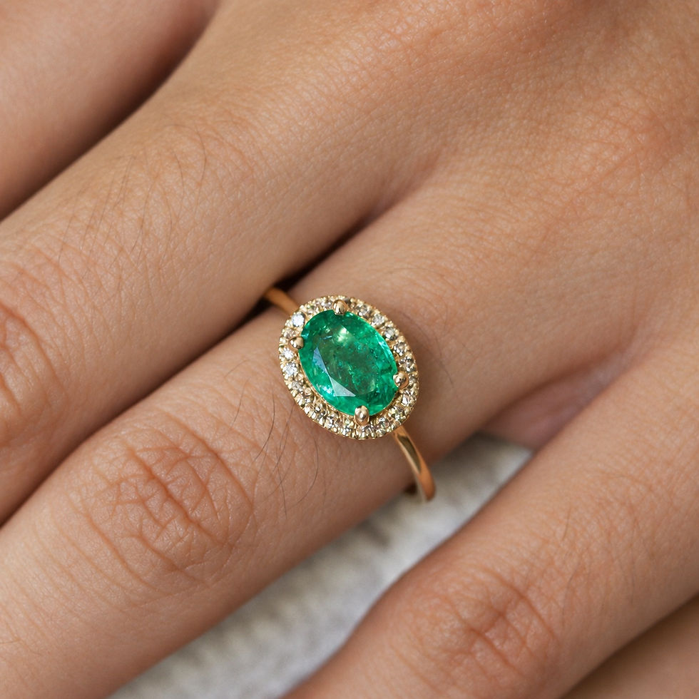 Miniature : Zelma | Bague emeraude et diamants gris en or