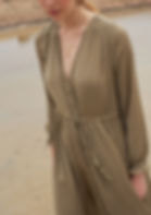 robe chally kaki- tenue boheme chic femme- Louise Misha - the boho society