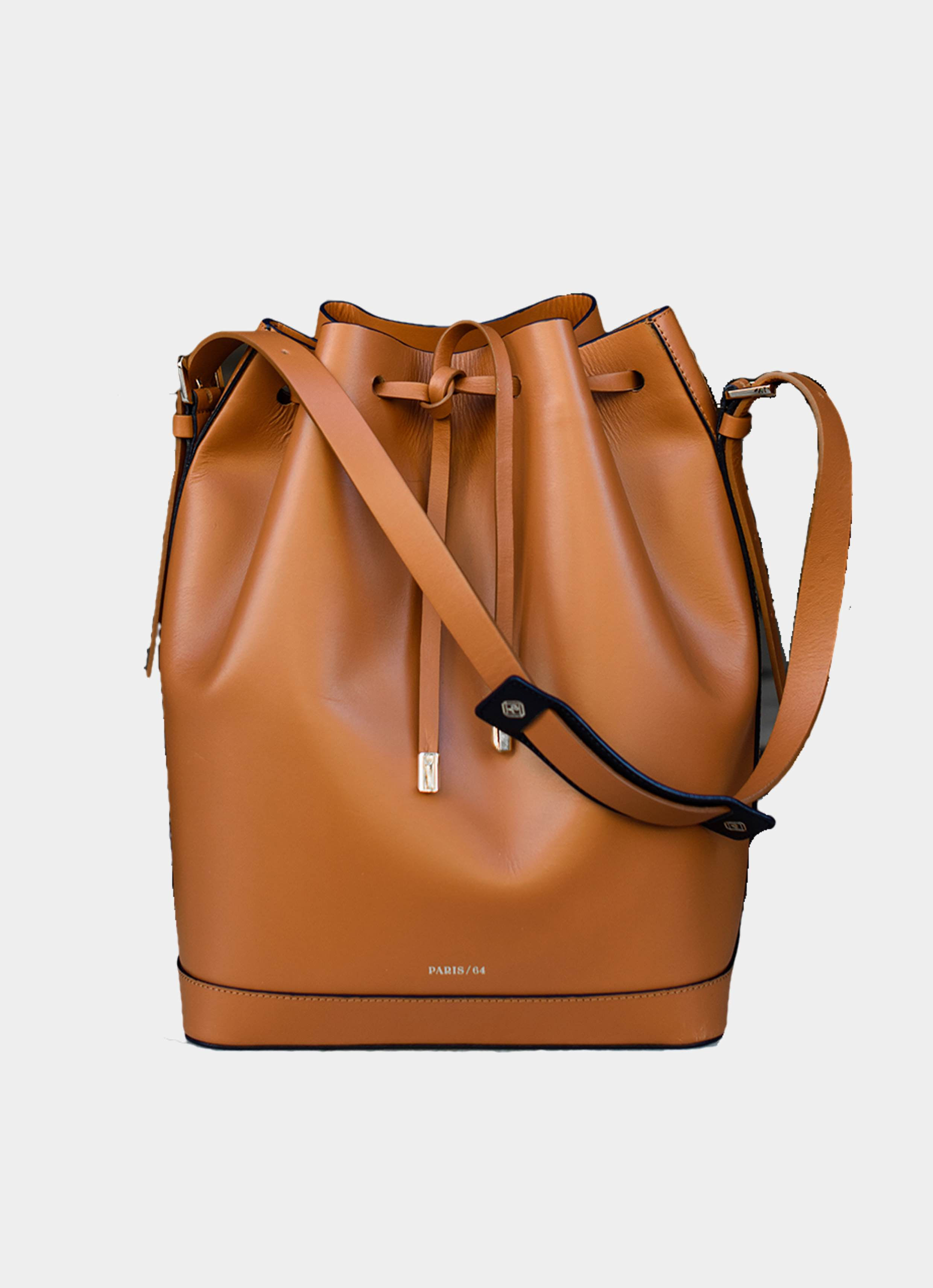 The boho society-sac en cuir marron-sac sceau-bucket bag-haute maroquinerie-paris 64