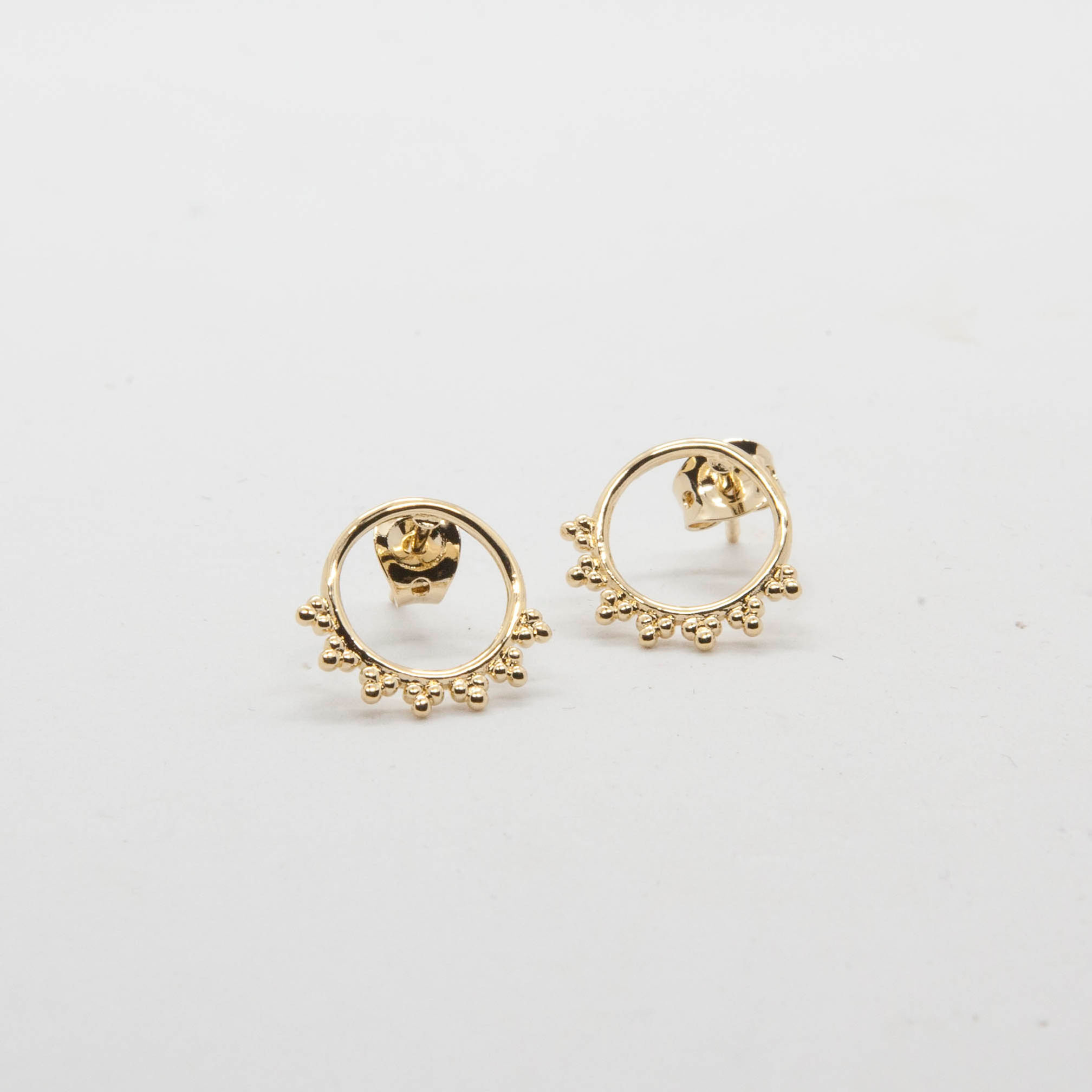 Kola | Boucles d'oreilles ethnique chic en plaqué or 3 micron