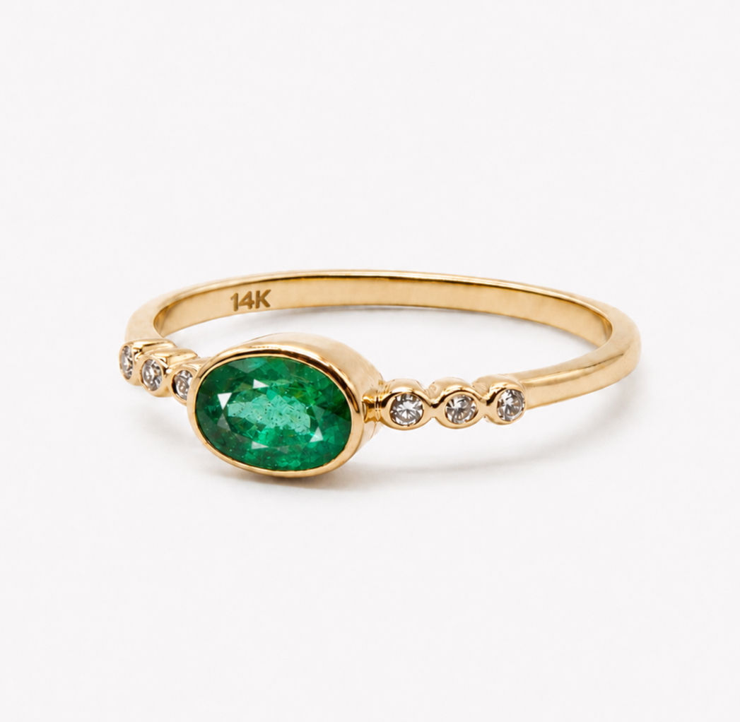 Alma | Bague emeraude et diamants en or