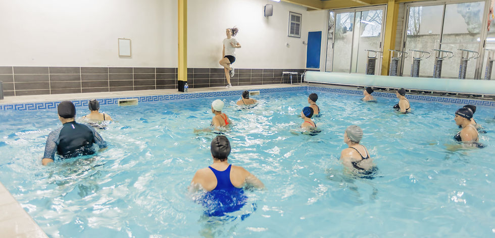 5 raisons de faire de l'aquagym après 50 ans