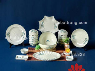 Bộ bát đĩa men kem vẽ hoa sen xanh