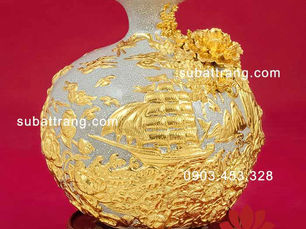 Bình hút tài lộc thuận buồm xuôi gió Trắng Rạn Cổ dát vàng