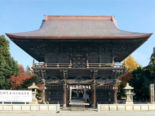 鳥海月山両所宮随神門