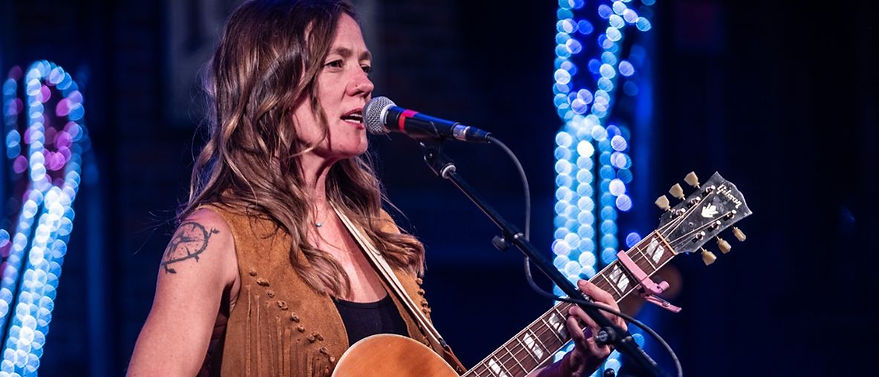 Kelley Mickwee at the Tap.jpg