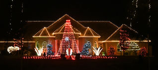 Annual Madera light show up to 37,000 lights