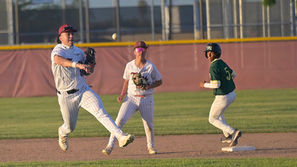 Toros’ baseball falls to Rough Riders