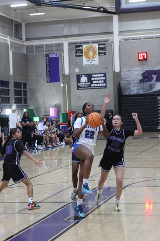 Coyotes win first round vs. Stallions