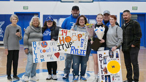 Coyotes gives lone senior a win