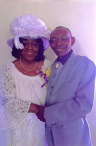 Pastor and wife to be honored at service