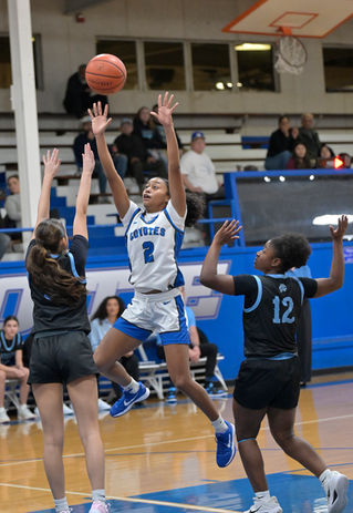 Coyotes drop pair before league