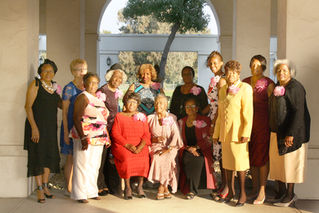 Garden club supports education