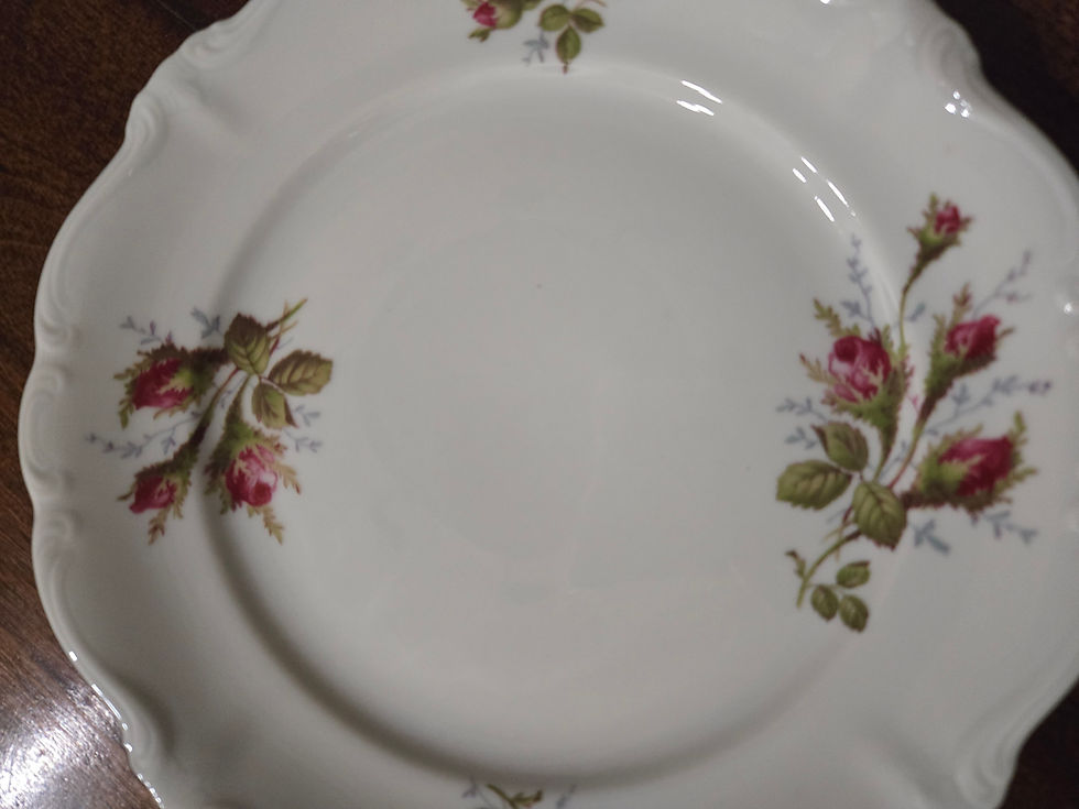 Thumbnail: Johann Haviland - Dinner Plates - Set of 4 - Moss Rose Pattern