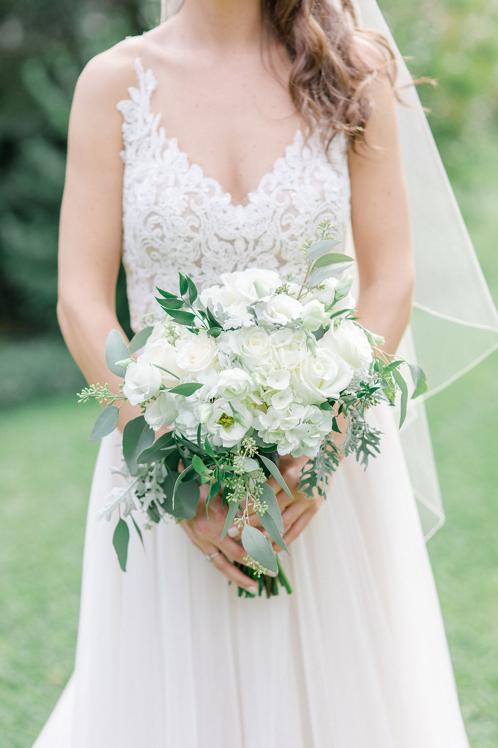 Outdoor-wedding-ceremony-Cumberland-Heri