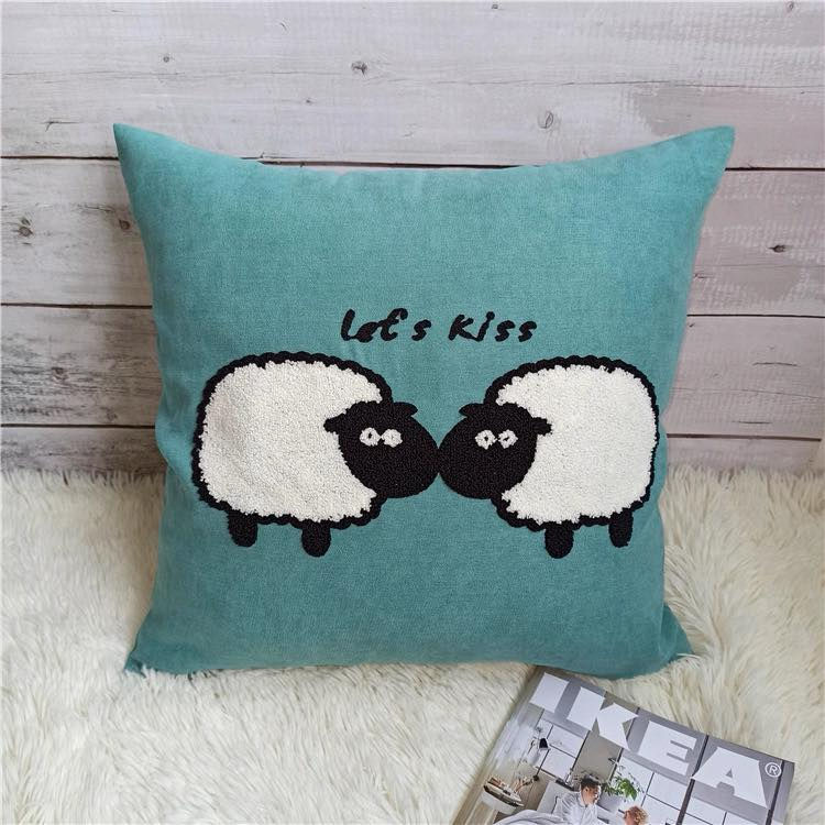 Gối Cừu Let’s Kiss