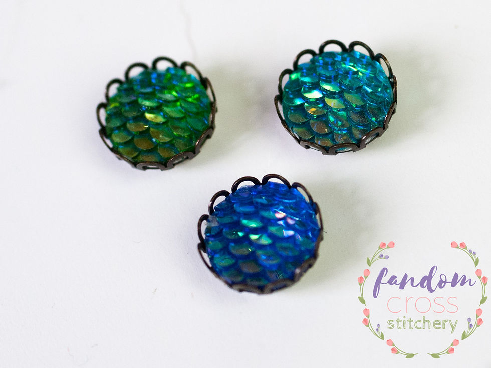 Thumbnail: Framed Mermaid Scale Needleminder