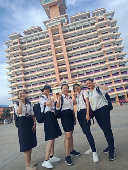 F15EF895-C9D5-4338-8F96-B4E936D26749.jpe