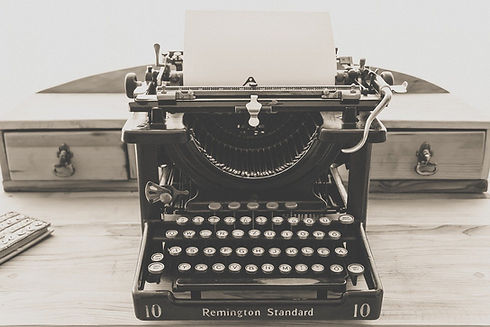 typewriter-Pixabay.jpg