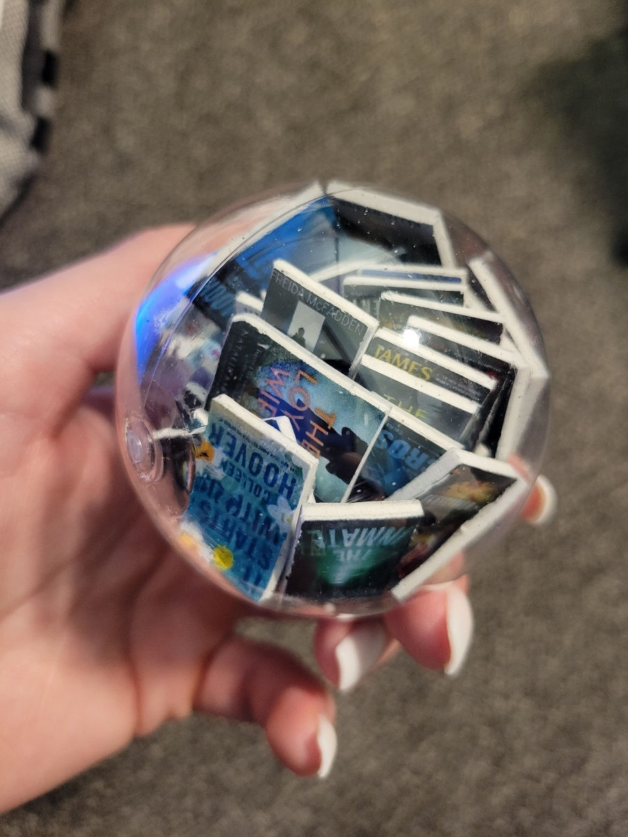 Thumbnail: Personalized Book Ornament
